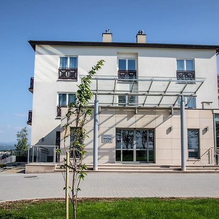 Hotel Radocza Park Business Exterior foto