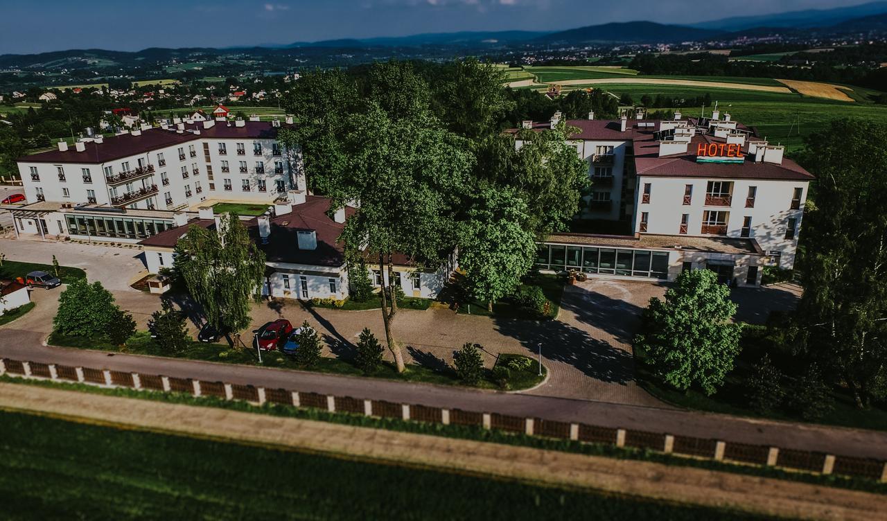 Hotel Radocza Park Business Exterior foto