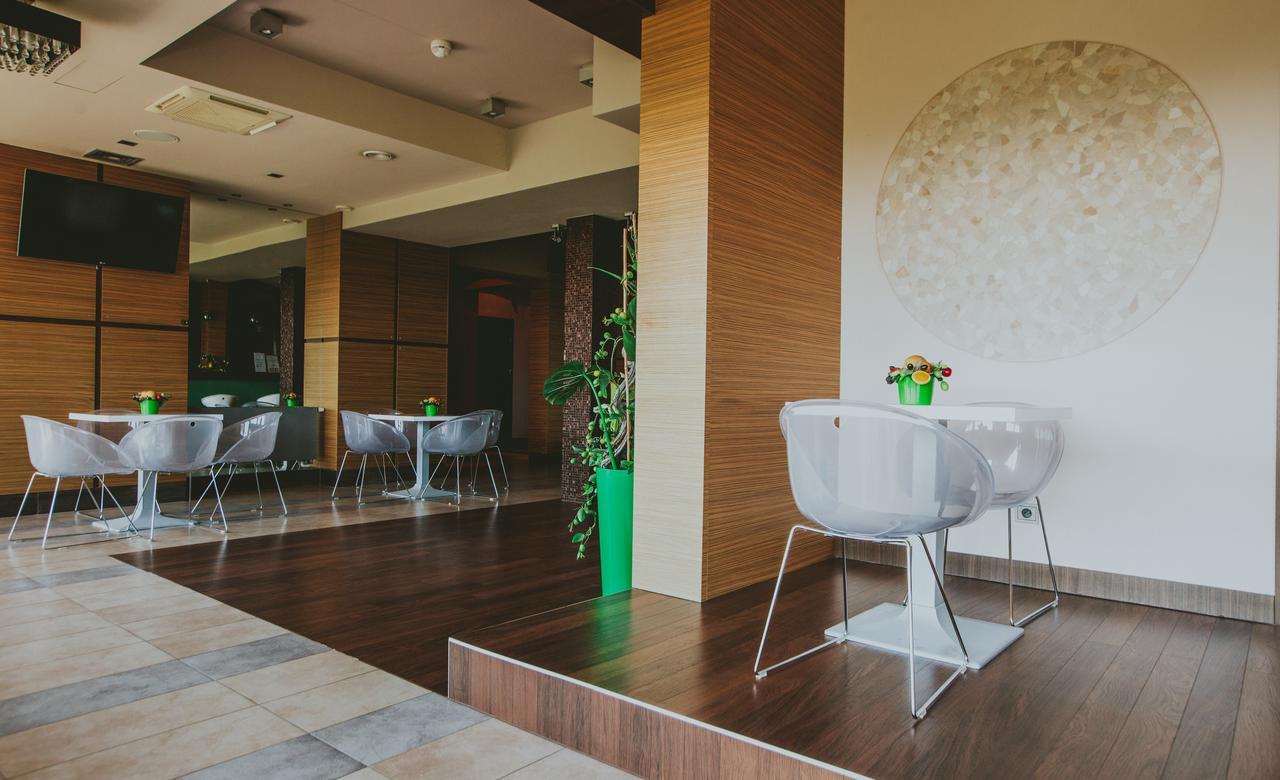 Hotel Radocza Park Business Exterior foto